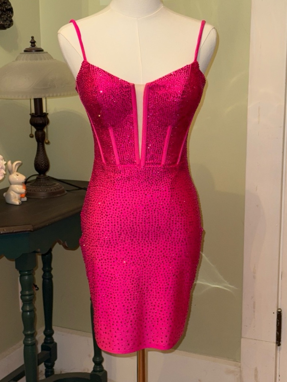 Fuchsia Sequin Bodycon Dress with Plunge Neckline Sherri Hill Size 00